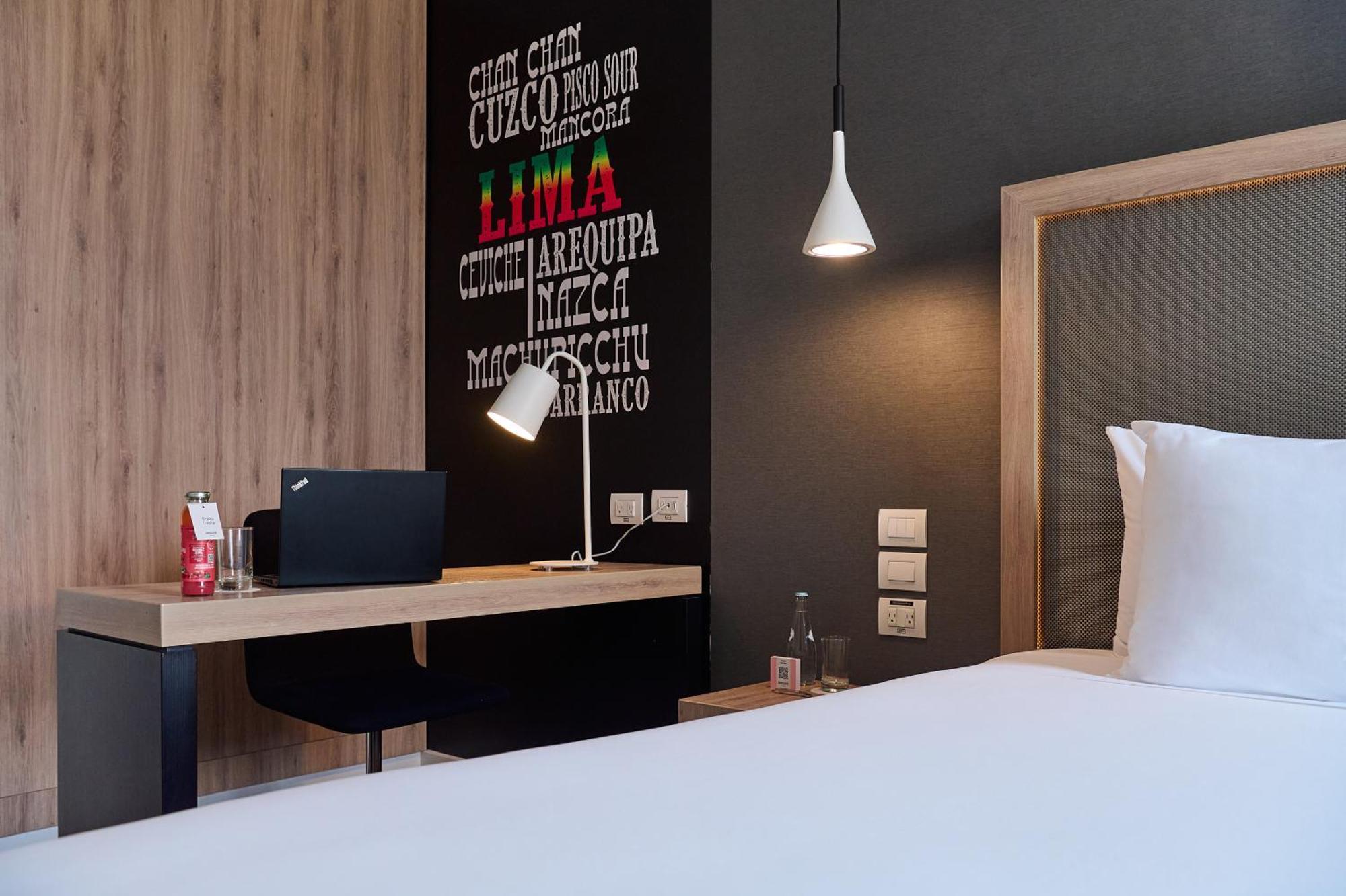 Innside By Melia Lima Miraflores Bagian luar foto