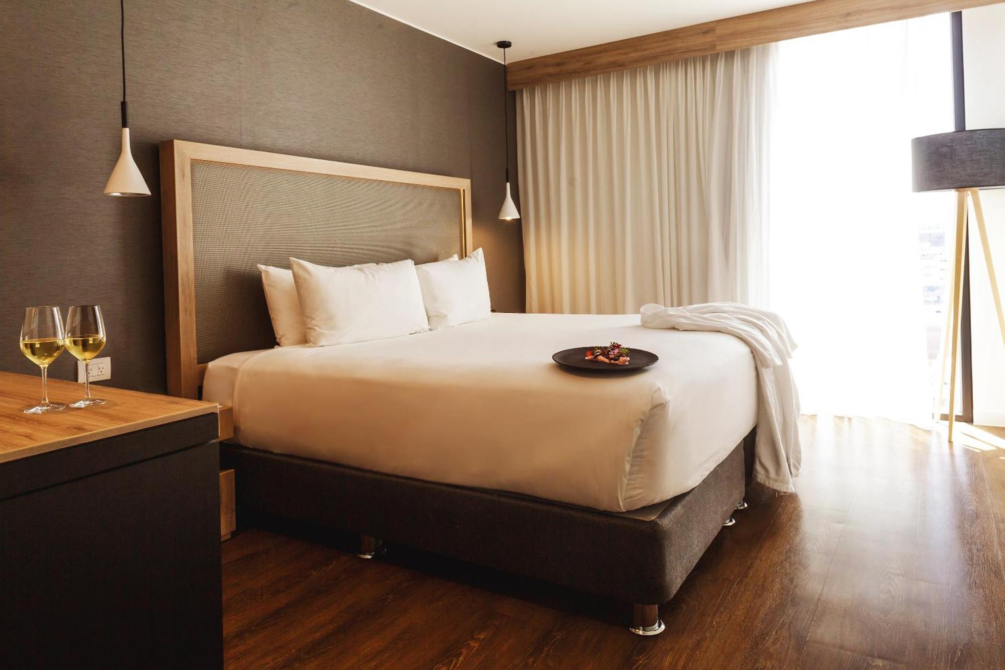 Innside By Melia Lima Miraflores Bagian luar foto
