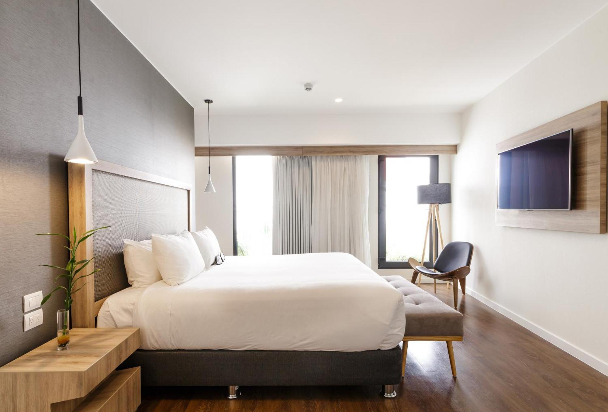 Innside By Melia Lima Miraflores Bagian luar foto